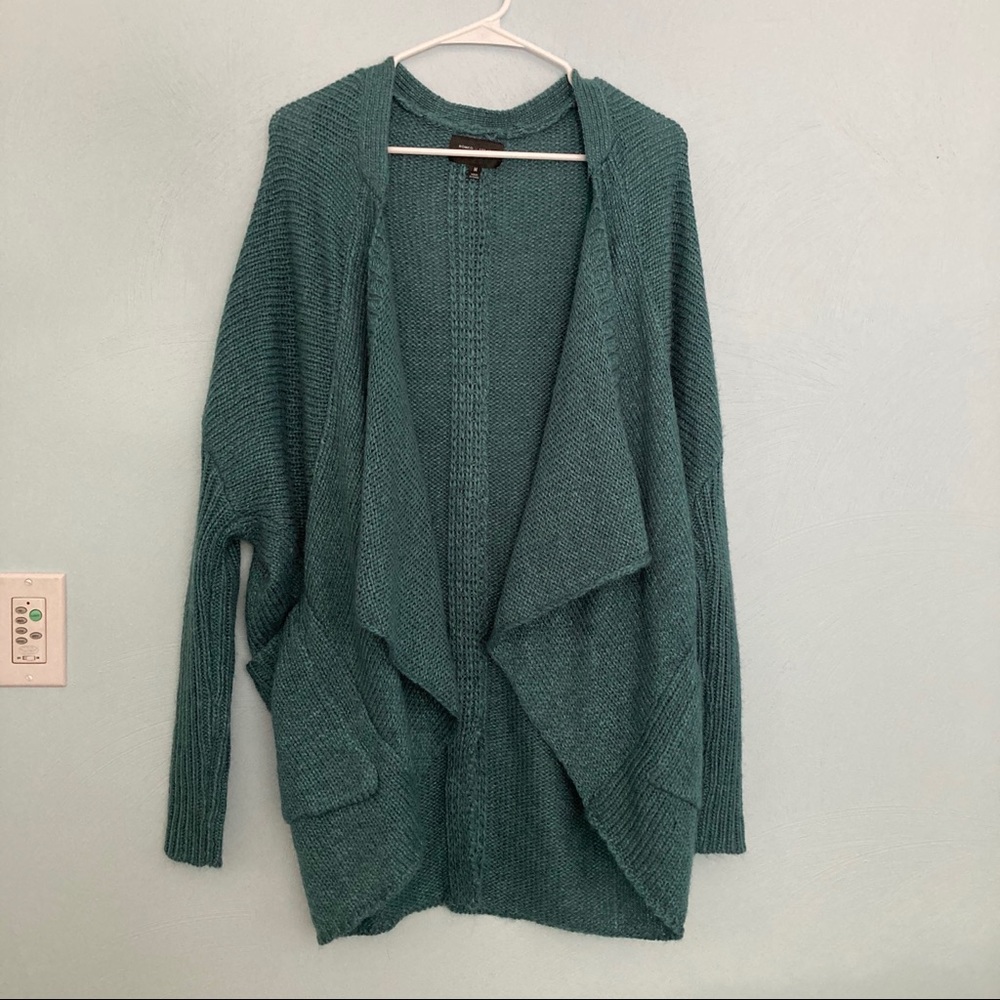 NWOT Romeo + Juliet Long Knit Cardigan